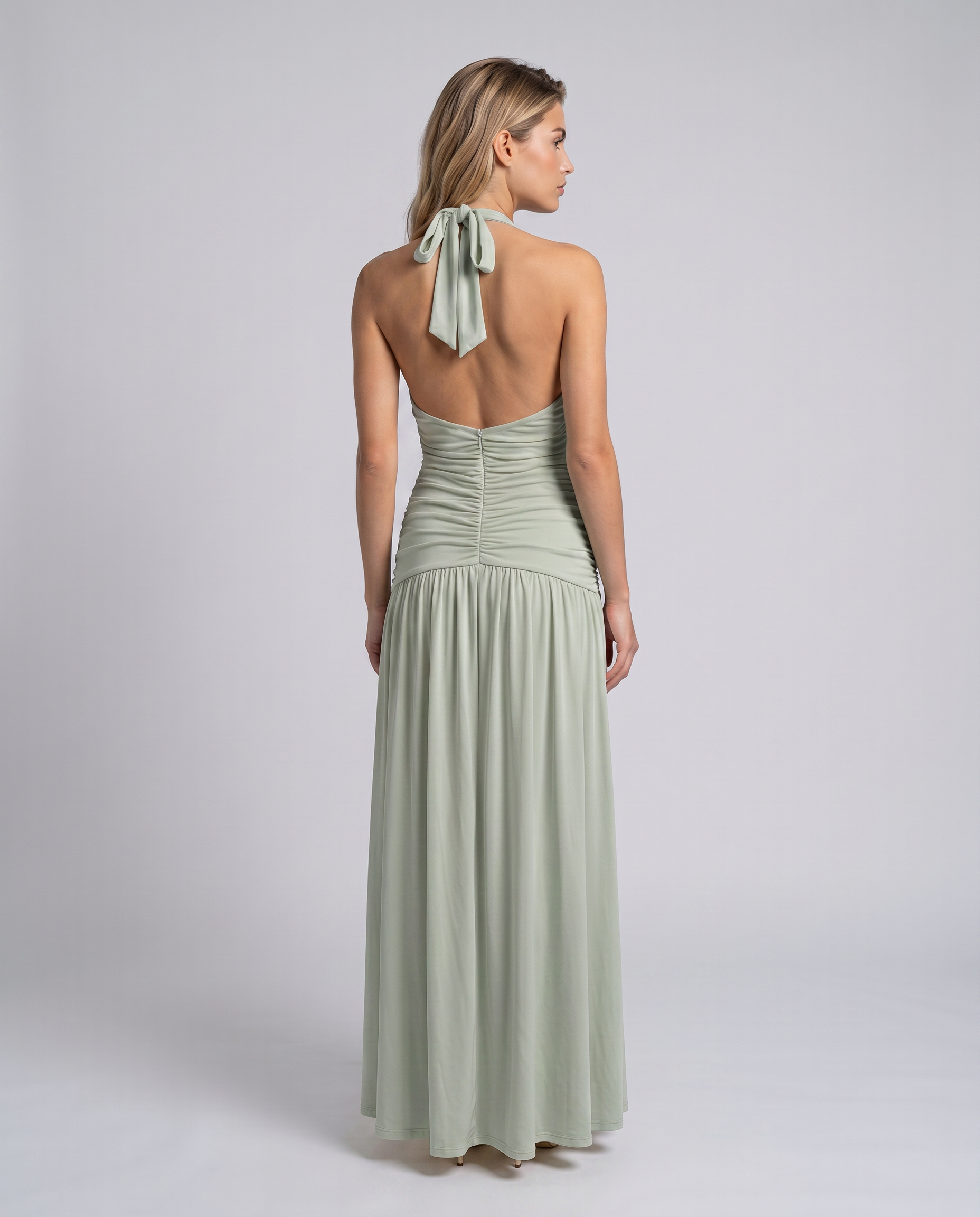 Damska sukienka maxi z halter neck i gorsetową górą