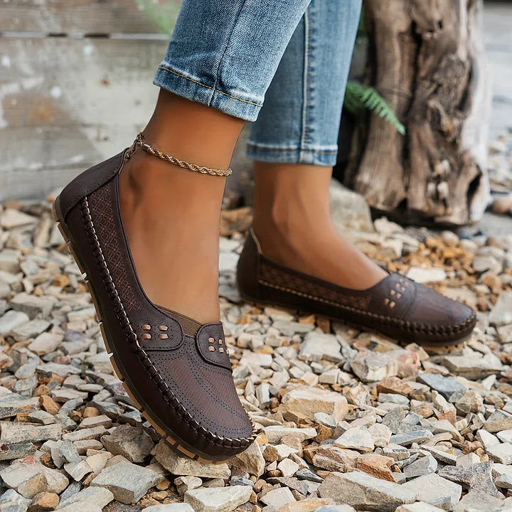 Damskie buty z regulowanym zapięciem