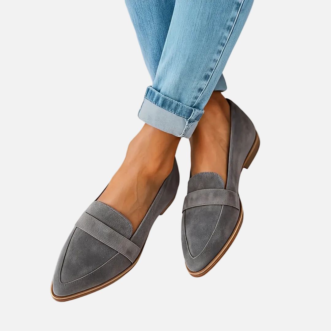 Damskie buty z wąskim noskiem i płaską podeszwą