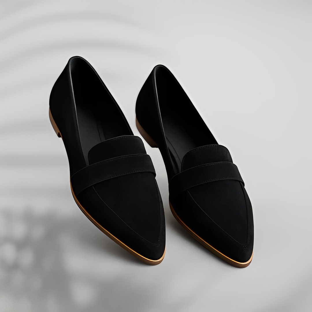 Damskie buty z wąskim noskiem i płaską podeszwą