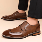 Męskie półbuty Oxford z zdobieniem brogues i kontrastowym noskiem