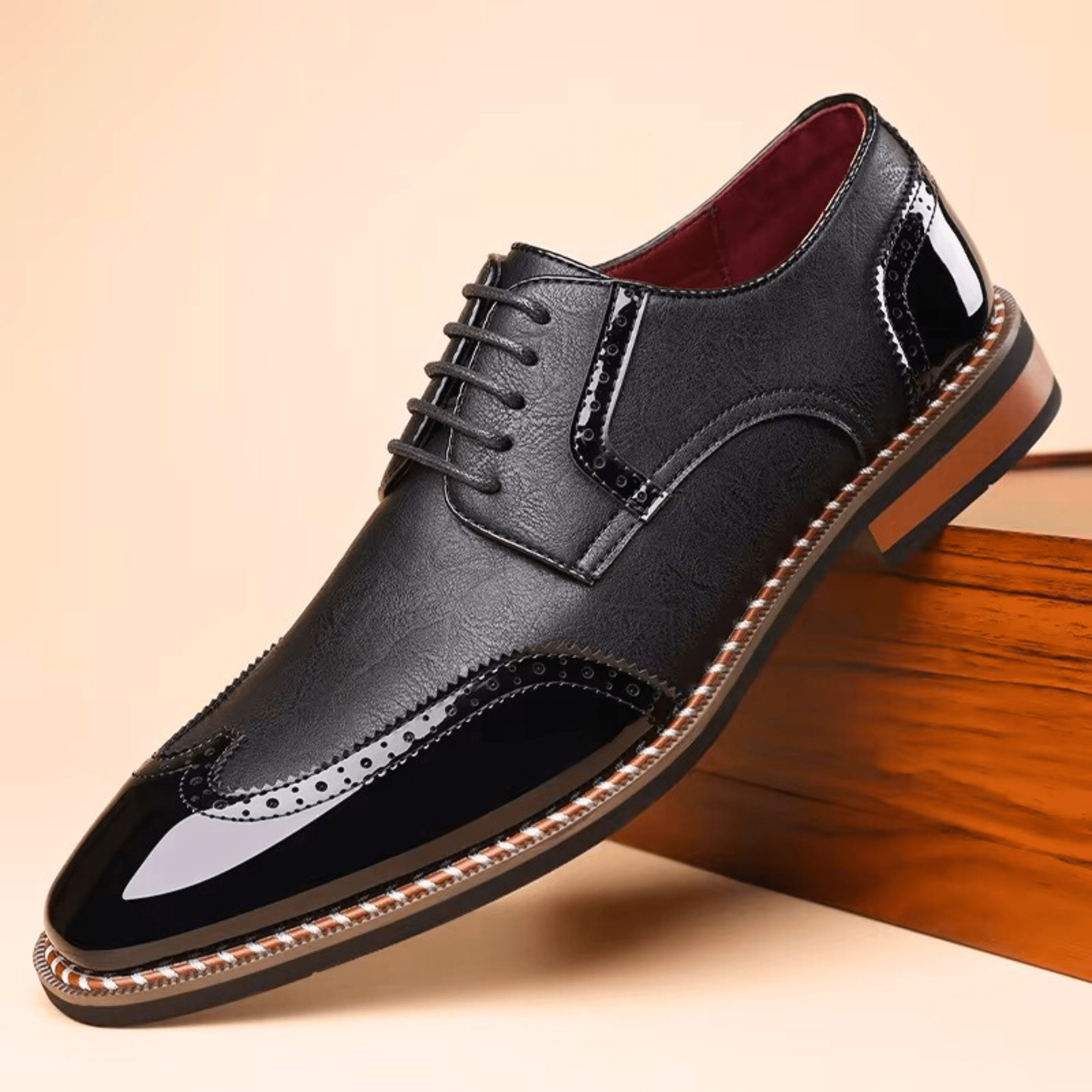 Męskie półbuty Oxford z zdobieniem brogues i kontrastowym noskiem
