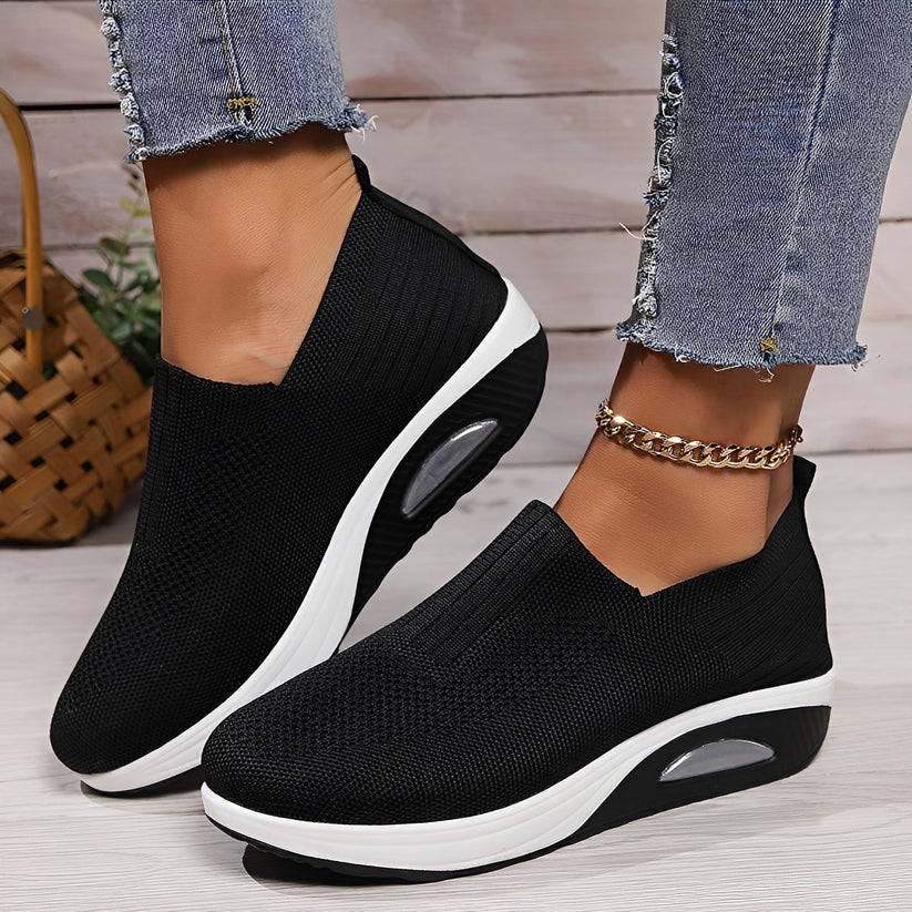Damskie sneakersy wsuwane na platformie z elastyczną cholewką