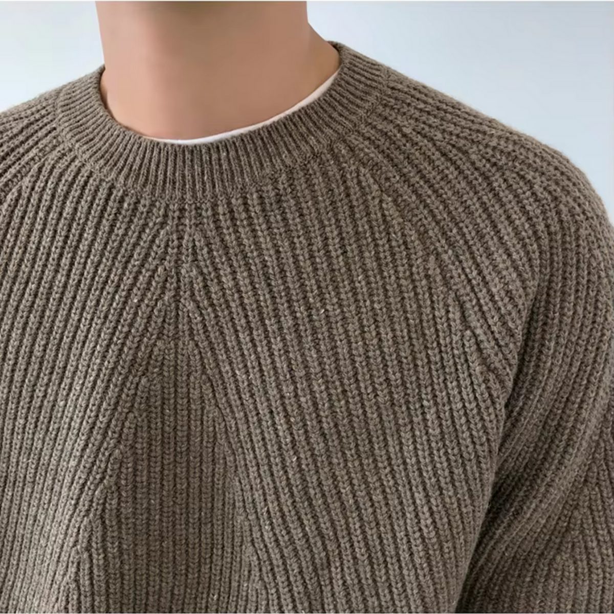 Męski sweter z prążkowanej dzianiny bawełnianej z okrągłym dekoltem