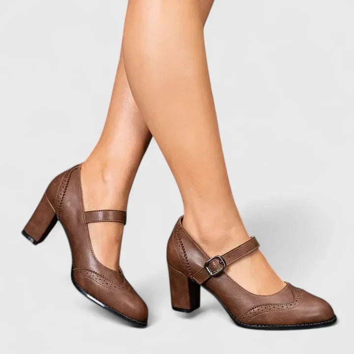 damskie-buty-na-slupku-z-paskiem-mary-jane-2