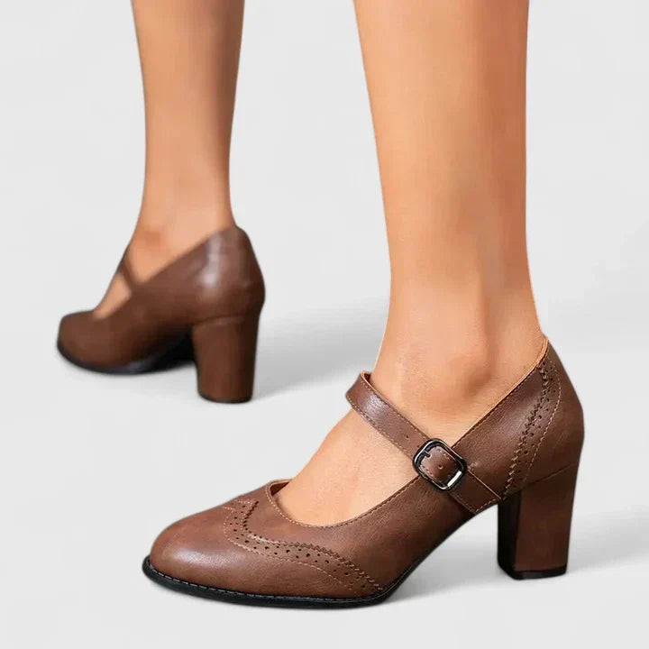 damskie-buty-na-slupku-z-paskiem-mary-jane-8