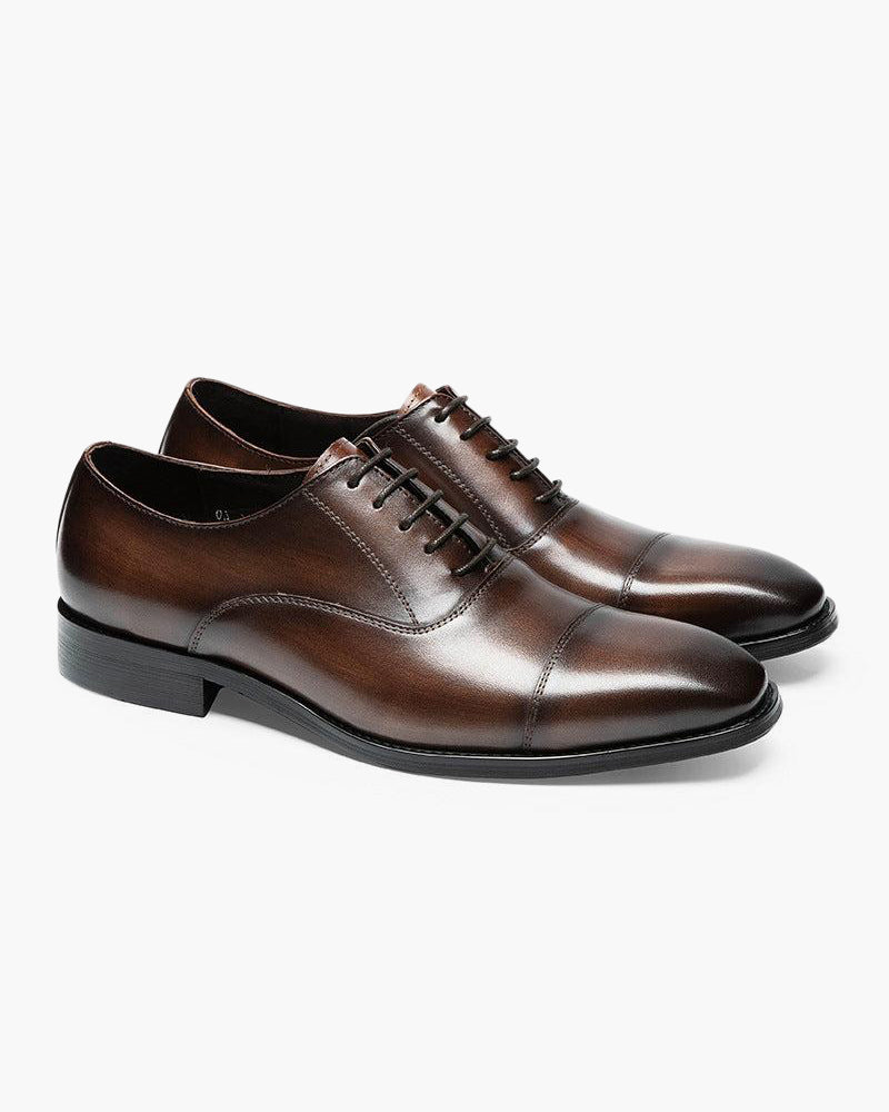 Męskie buty ze skóry z gładką cholewką i sznurowaniem