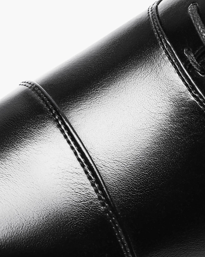 Męskie buty ze skóry z gładką cholewką i sznurowaniem